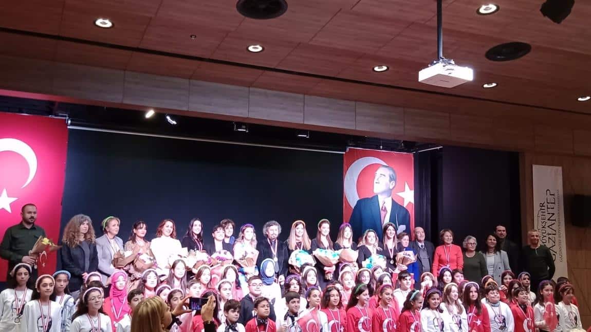 Mustafa Erman Ortaokulu Nar Çiçekleri Çocuk Korosunda
